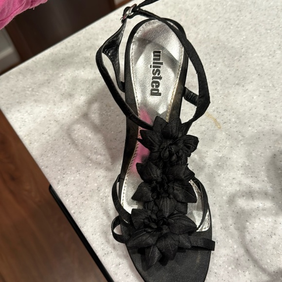 Unlisted flowered heels - Picture 1 of 3